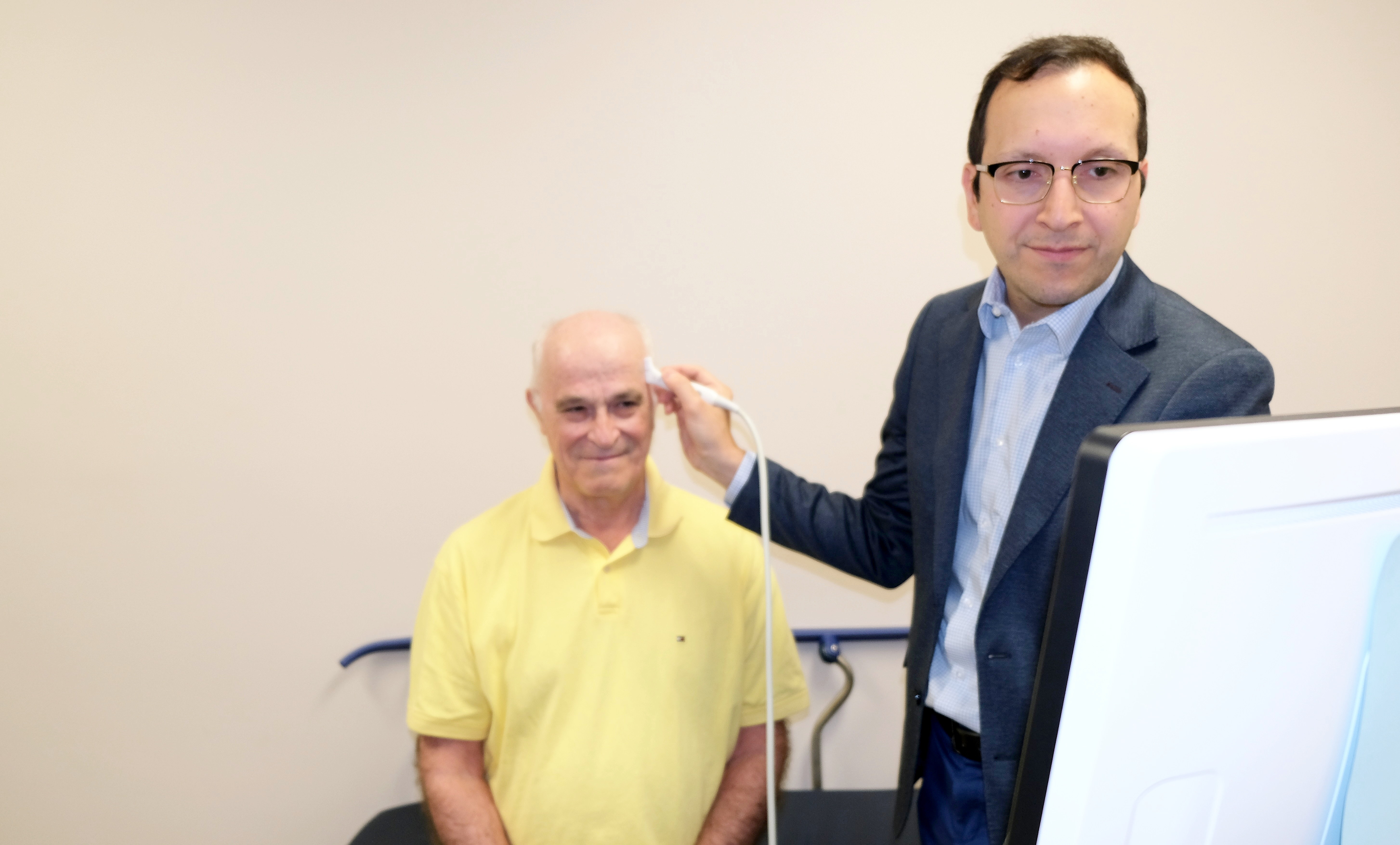 Vasculite-Sacre-Coeur Dr. first canada diagnose treat blood new Jean-Paul Makhzoum and his patient, Bernard Monette